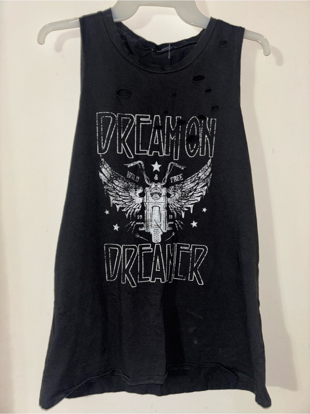 Black 'Dream On Dreamer' Graphic Muscle Tee